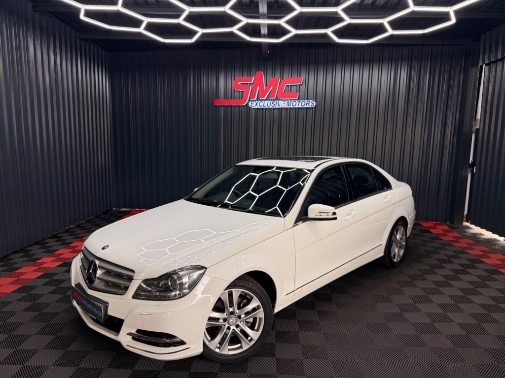 2013 Mercedes-Benz C-Class C200 Avantgarde Auto — image 1 of 11