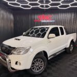 2014 Toyota Hilux 3.0D-4D Xtra Cab Raider Dakar Edition — thumbnail 1