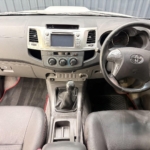 2014 Toyota Hilux 3.0D-4D Xtra Cab Raider Dakar Edition — thumbnail 9