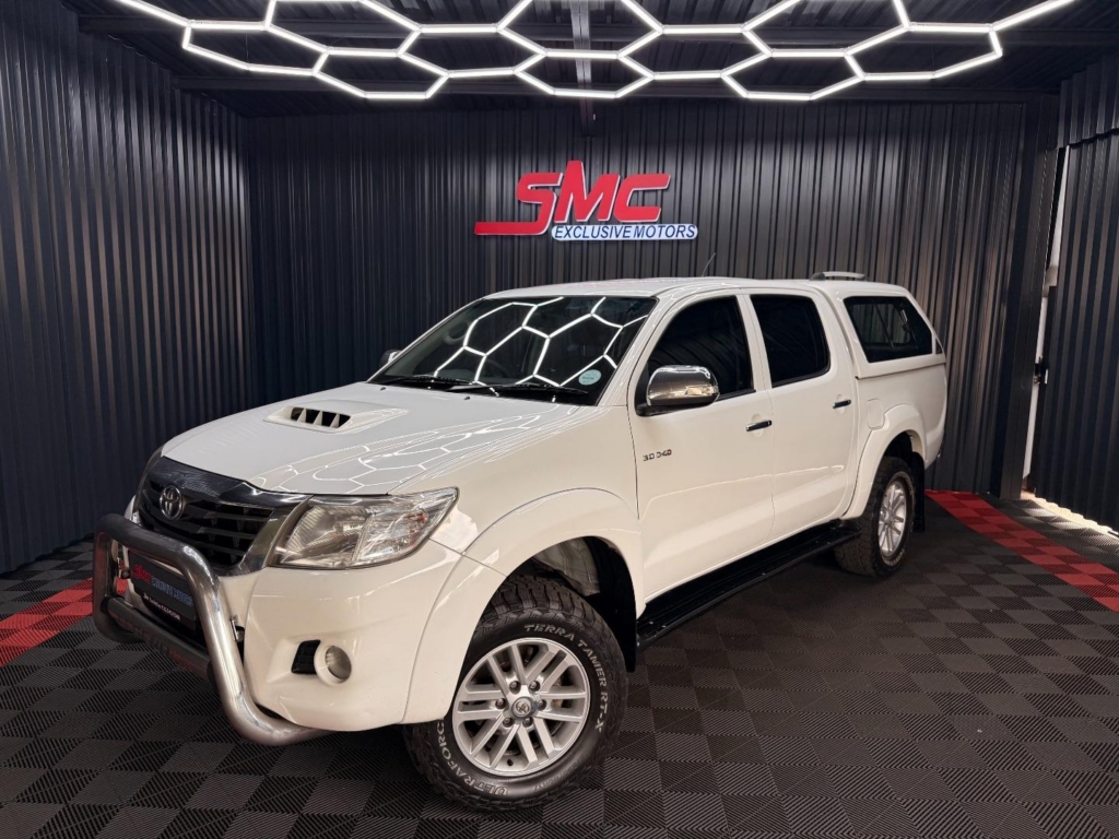 2011 Toyota Hilux 3.0D-4D double cab 4x4 Raider — image 1 of 11